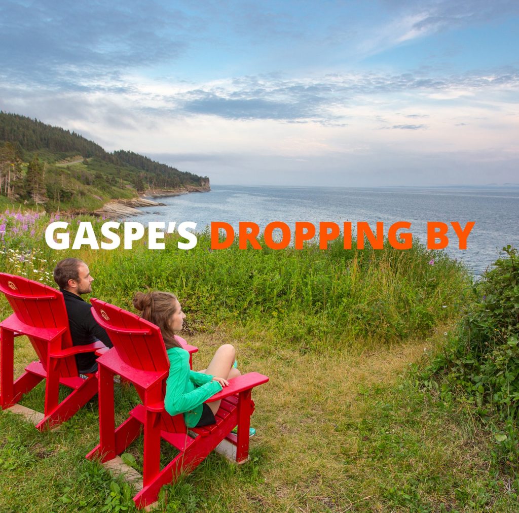 Gaspe's dropping by : Forillon's red chairs... at home!